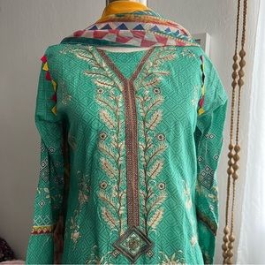 3 piece Pakistani suit